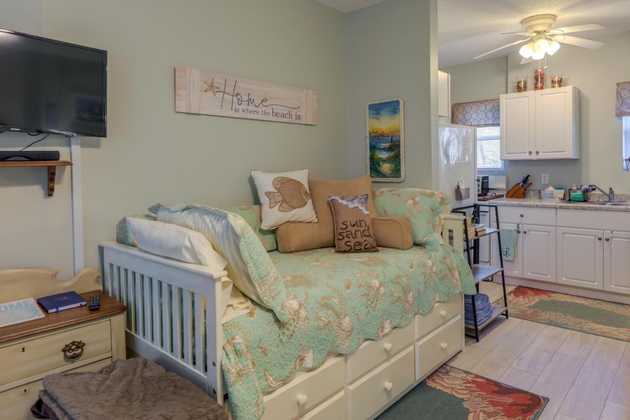 Sneads Ferry Vacation Rental Studio With Water Views Luaran gambar