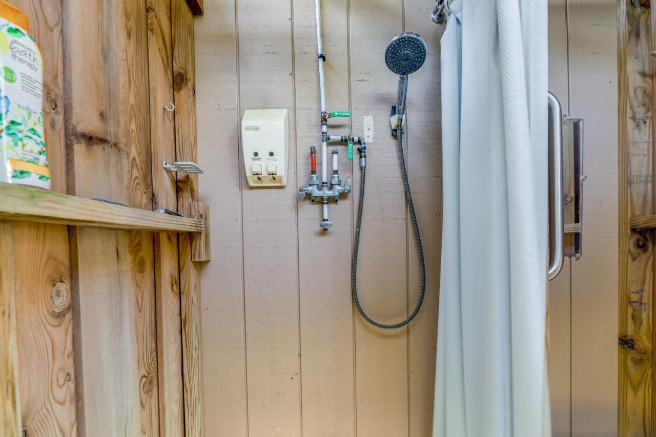 Sneads Ferry Vacation Rental Studio With Water Views Luaran gambar